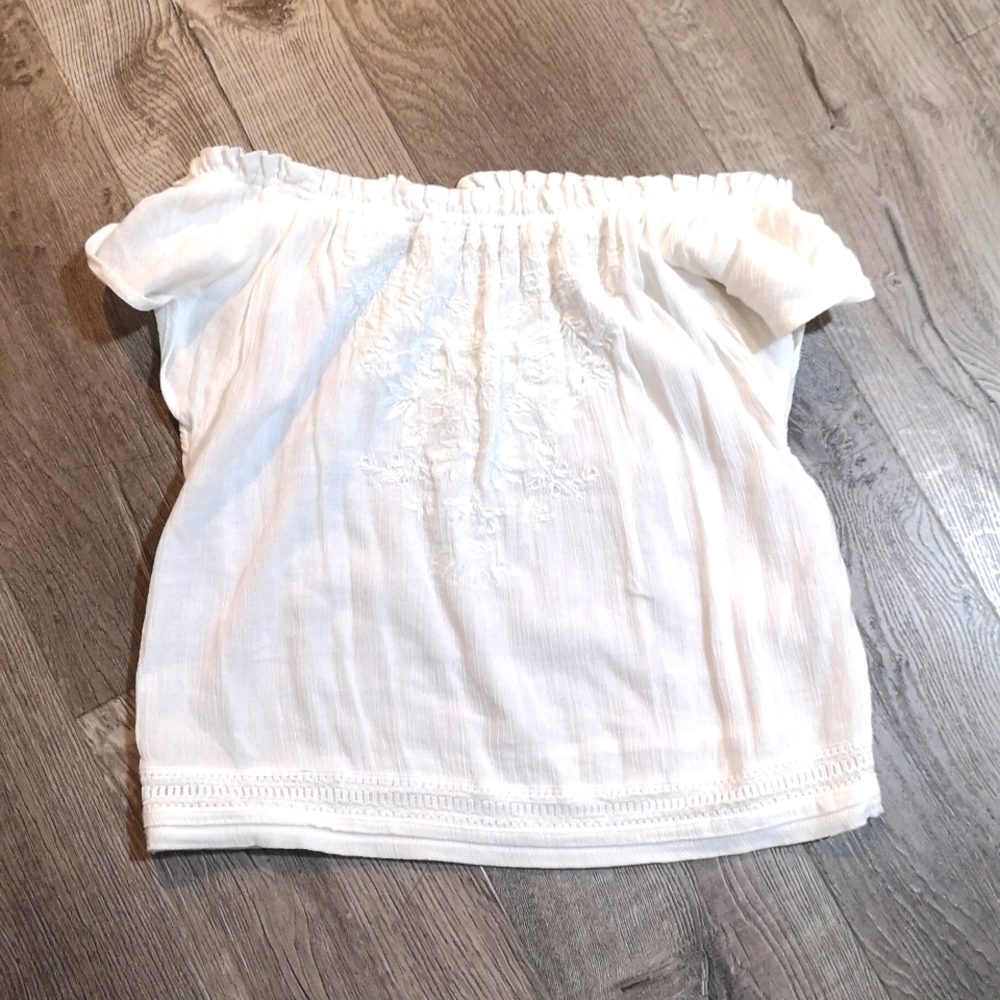 Off-the-Shoulder top - Picture 4 of 4